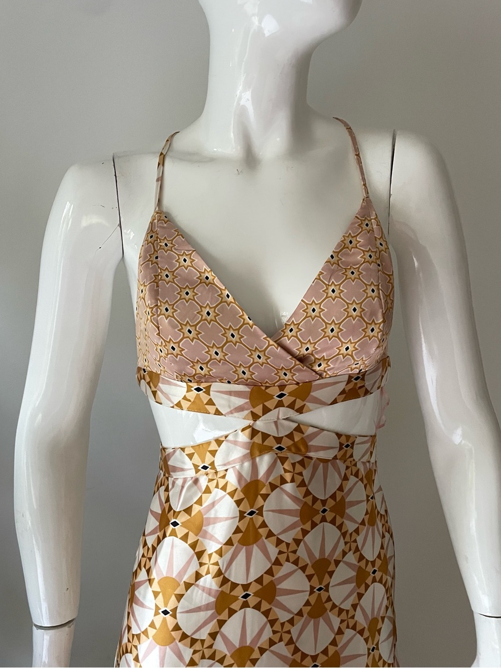 House of Harlow 1960 x REVOLVE Geo Cutout Silky Midi Dress XS - Picture 5 of 8